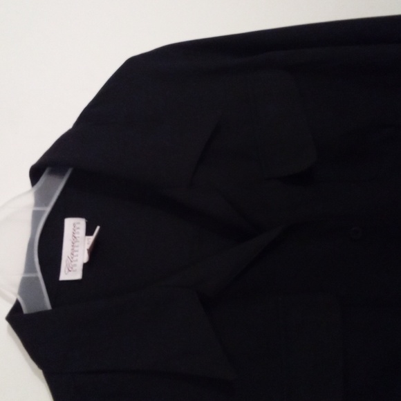 Vintage Classique Collection Camp Collar Button Up Shirt - Picture 2 of 9